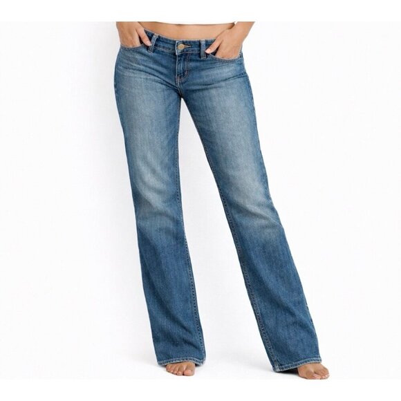 GUESS Denim - Vintage Y2K GUESS Jeans low rise square front pockets SZ 28" straight leg